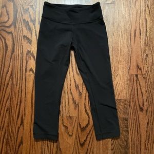 Lululemon cropped black leggings
